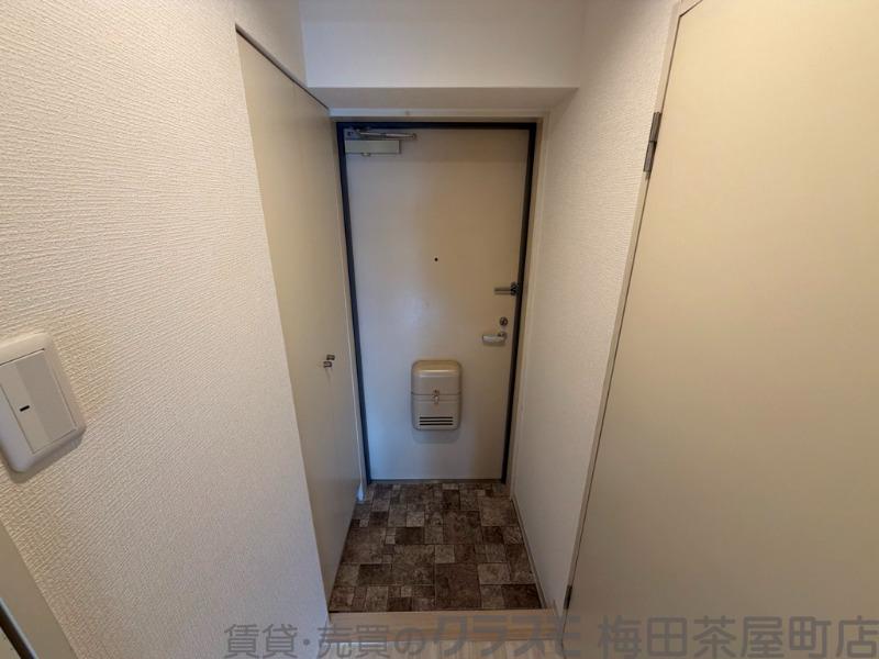 14/30 玄関