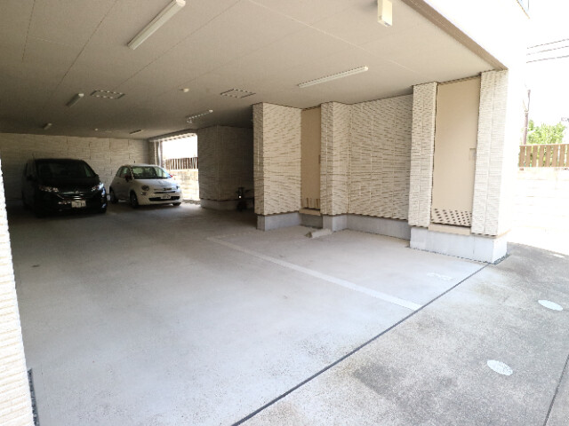 3/4 駐車場