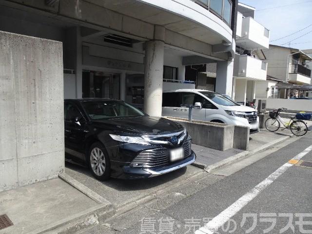 2/7 駐車場