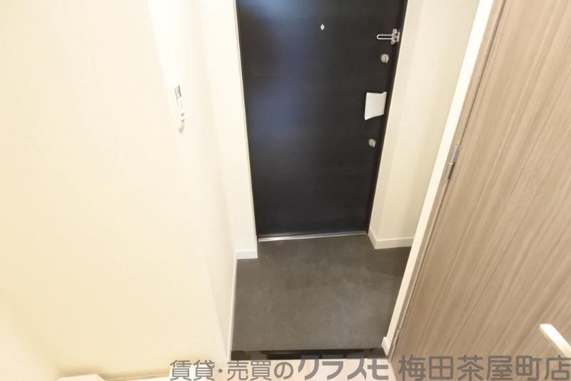 18/30 玄関