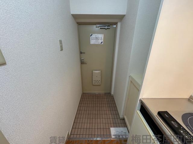 14/30 玄関