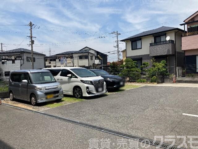 20/25 駐車場