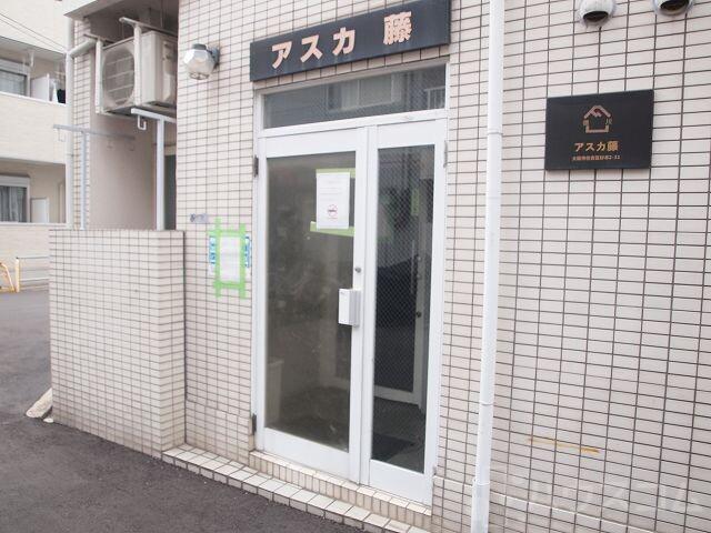 26/30 エントランス