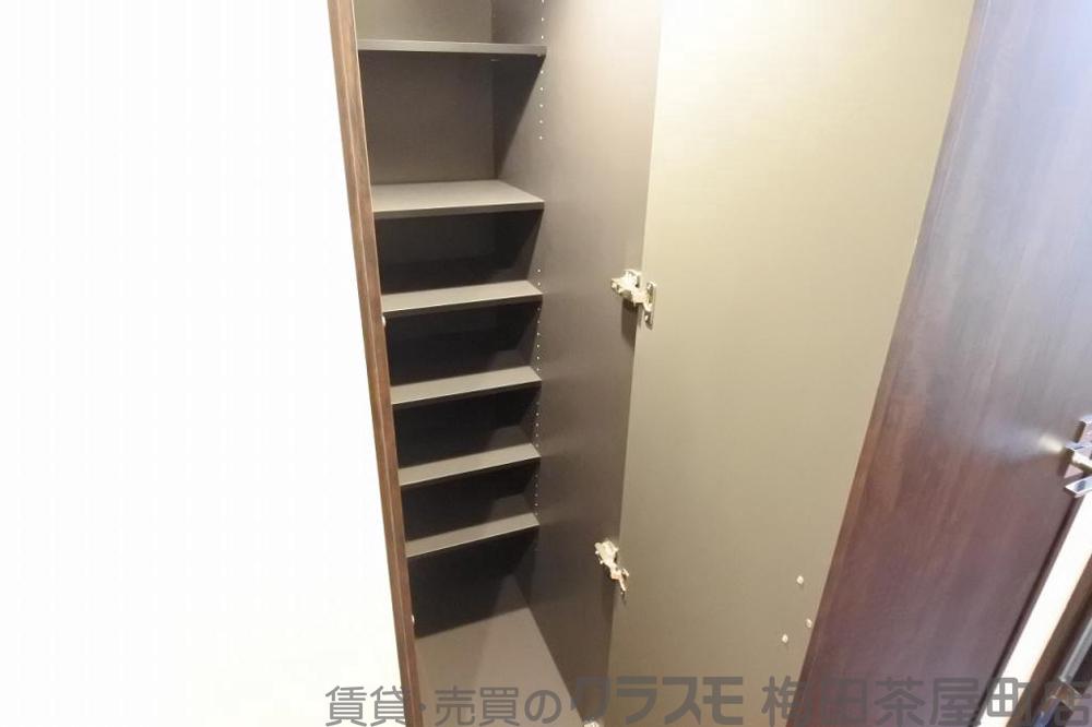 13/30 収納
