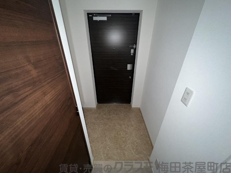 14/30 玄関