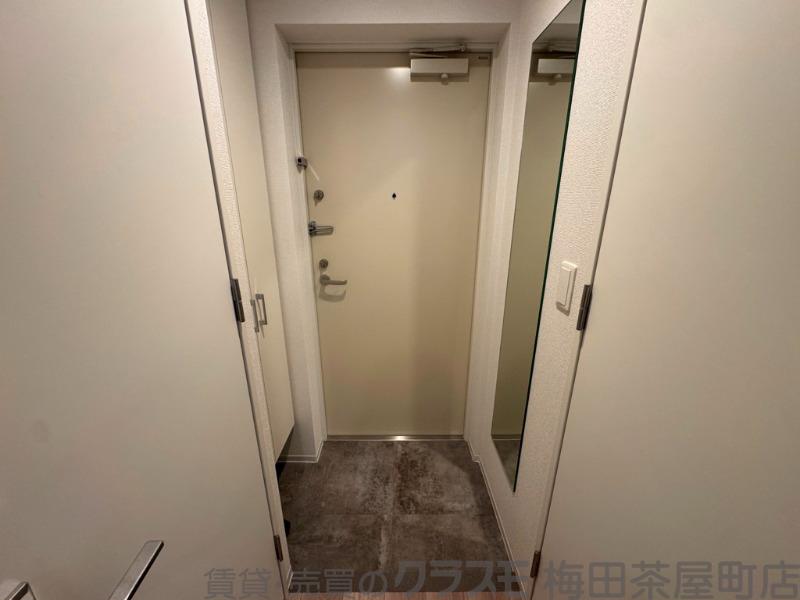 14/30 玄関