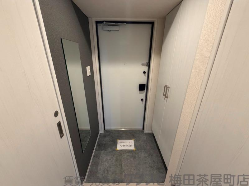 14/30 玄関