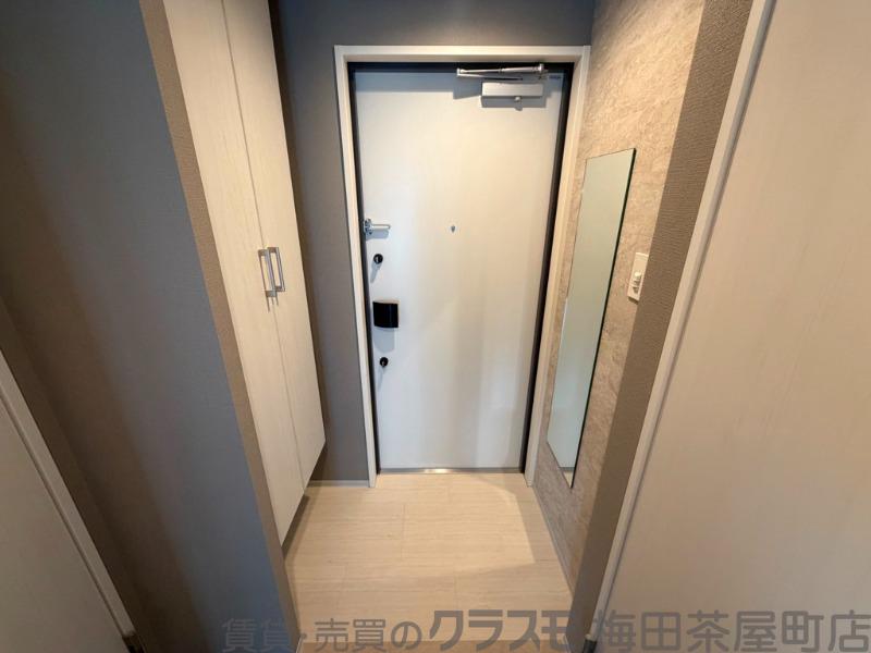 14/30 玄関