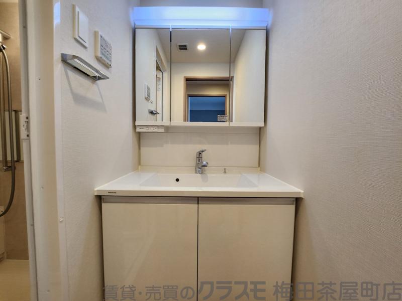 20/30 洗面
