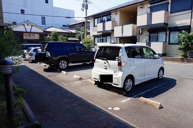 3/10 駐車場