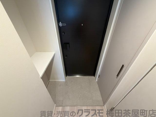 14/30 玄関