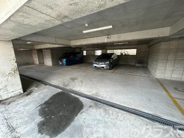2/7 駐車場