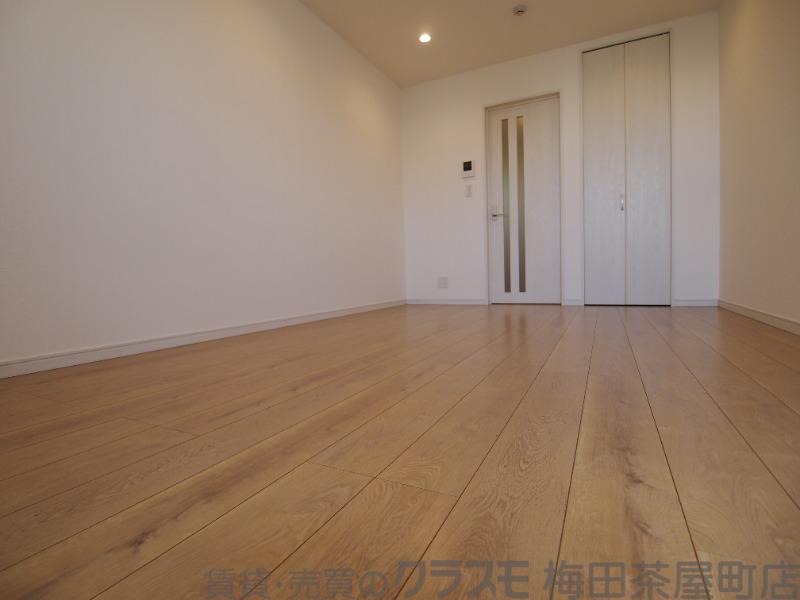 14/30 室内