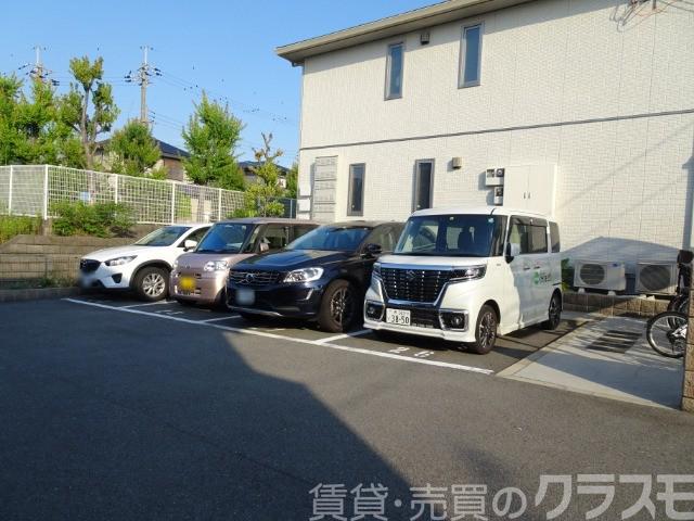 2/13 駐車場