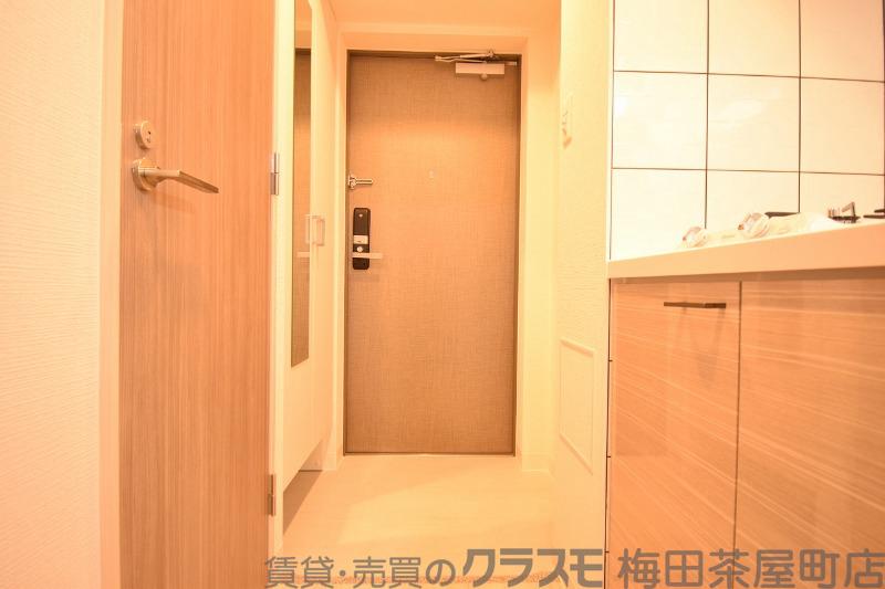 14/30 玄関