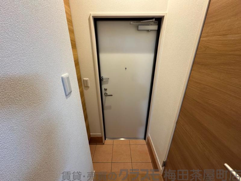14/30 玄関