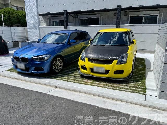 22/27 駐車場