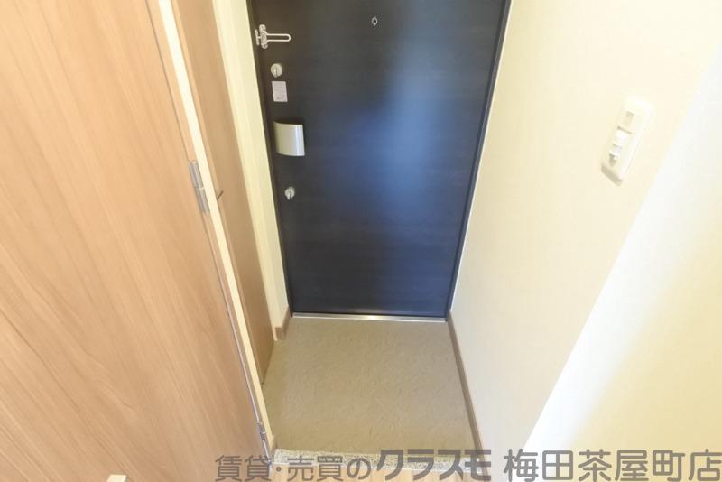 17/30 玄関