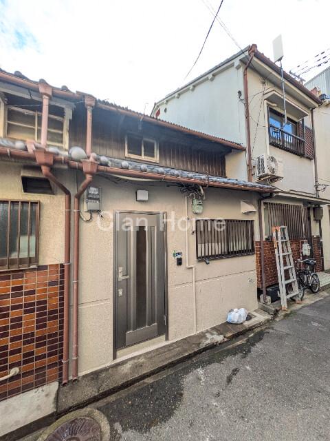 2/30 外観