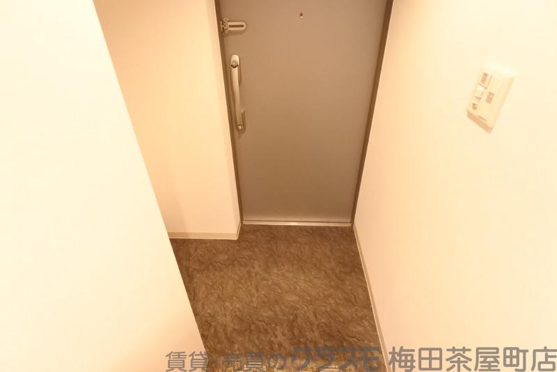 17/30 玄関