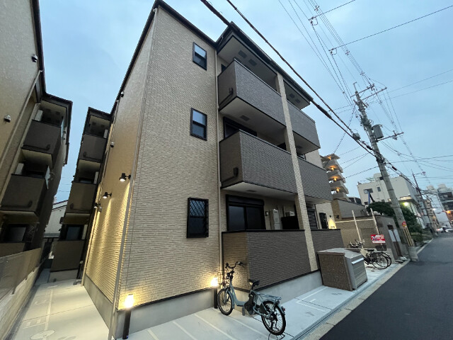 2/30 外観
