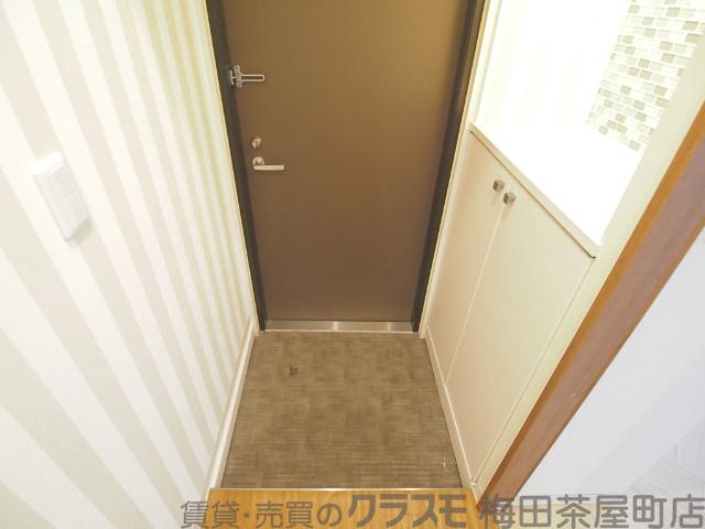 17/30 玄関