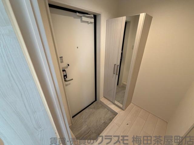 14/30 玄関