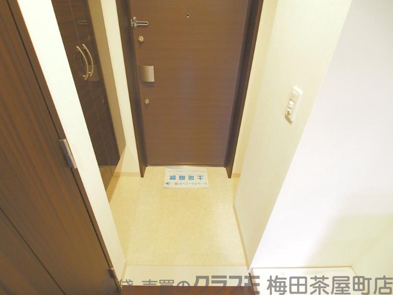 14/30 玄関