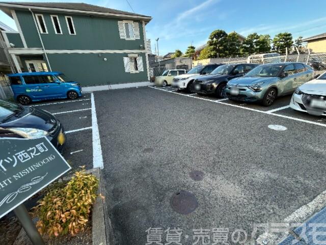 21/30 駐車場