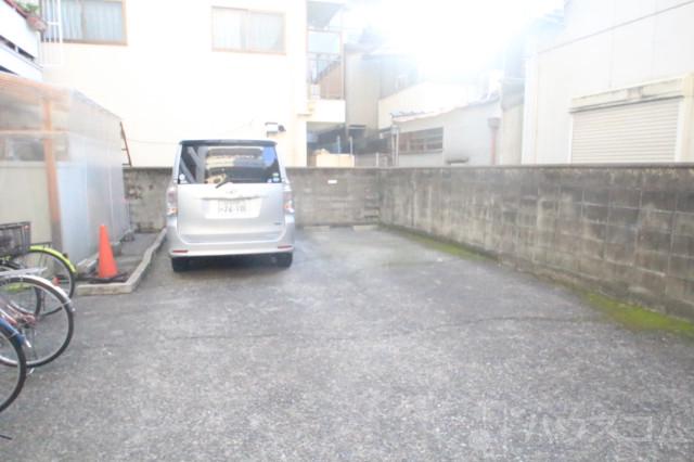 25/30 駐車場