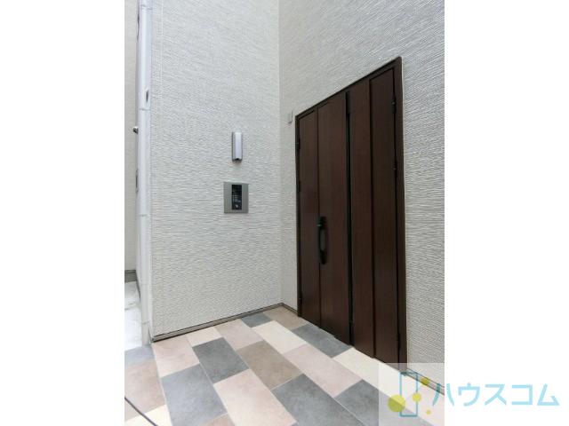 26/30 エントランス