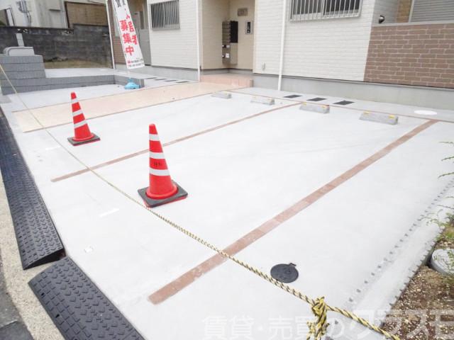 22/30 駐車場