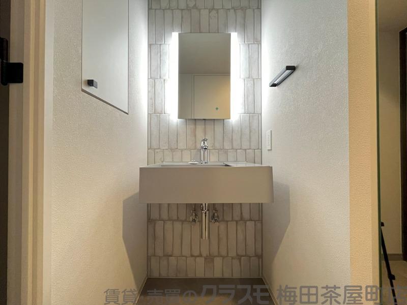 20/30 洗面