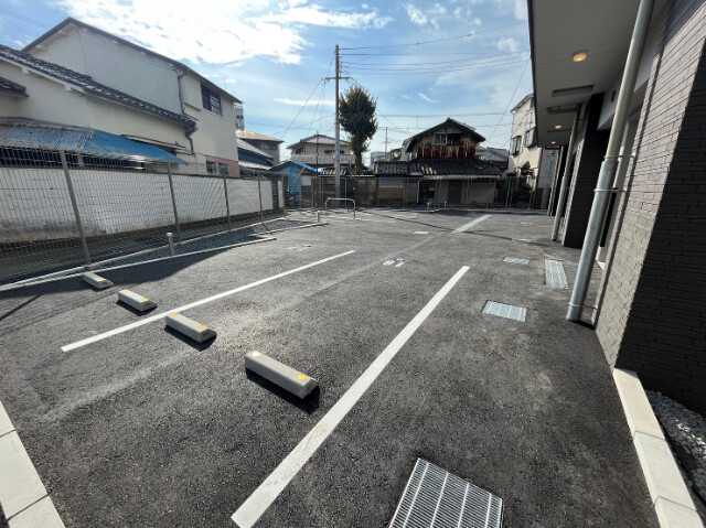 28/30 駐車場