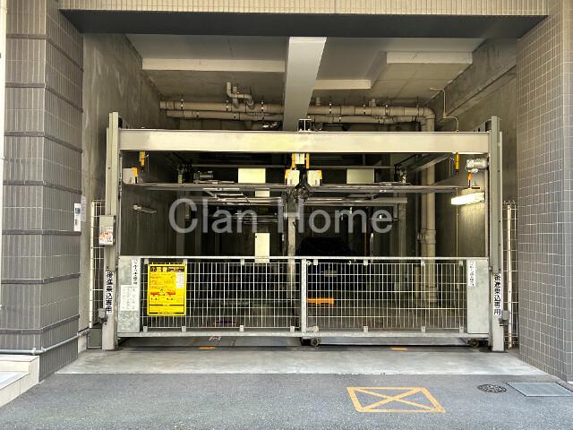 28/30 駐車場