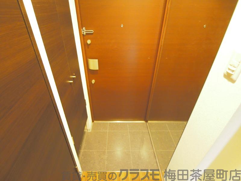 17/30 玄関