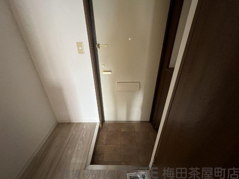 14/30 玄関