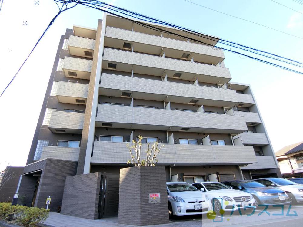 2/30 外観