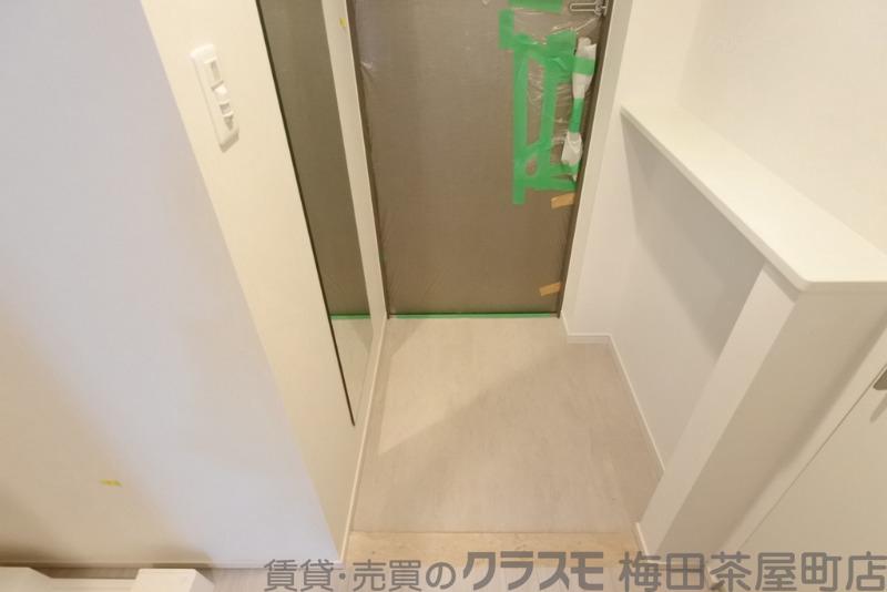 19/30 玄関