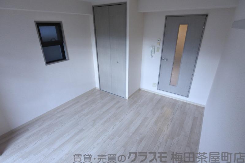 14/30 寝室