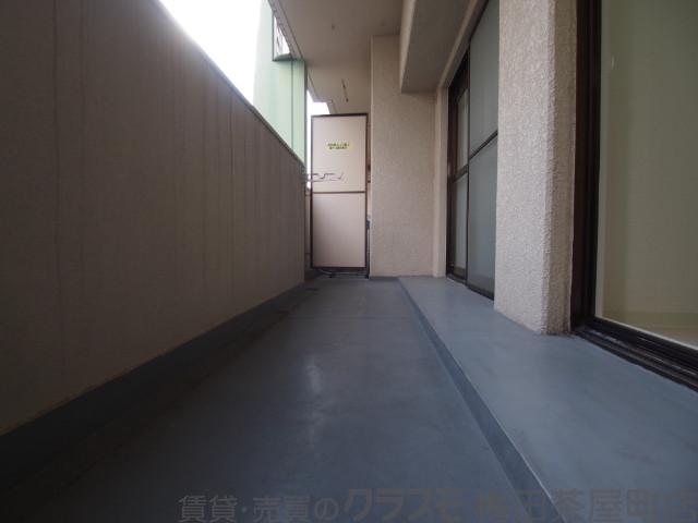 26/30 バルコニー
