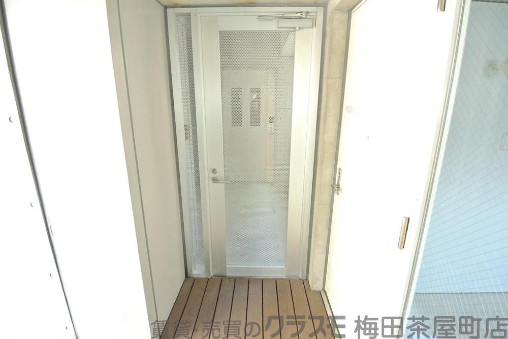 14/30 玄関