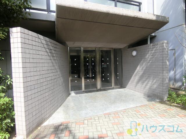 22/29 エントランス