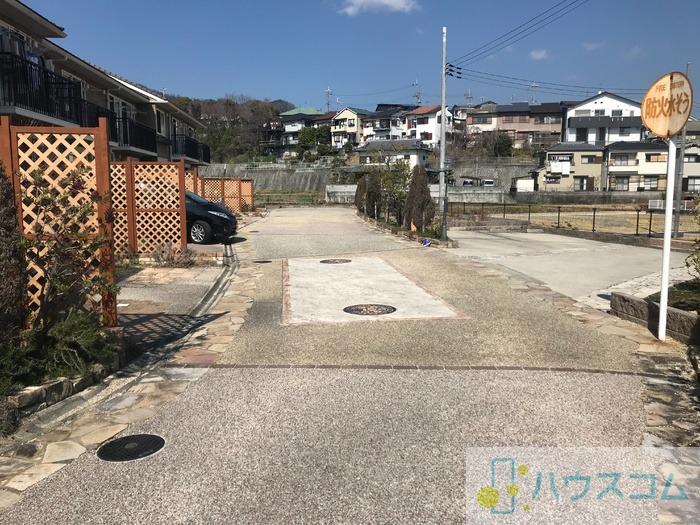 25/30 駐車場