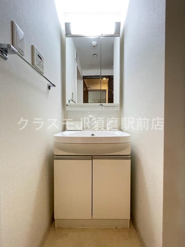 18/30 洗面