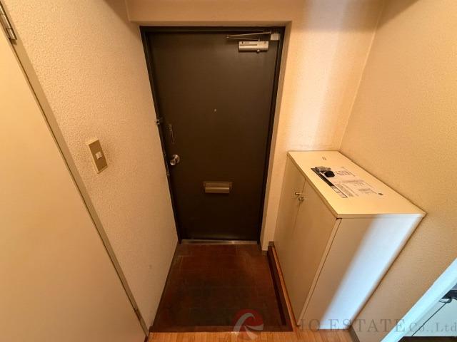14/30 玄関