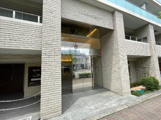 21/23 エントランス