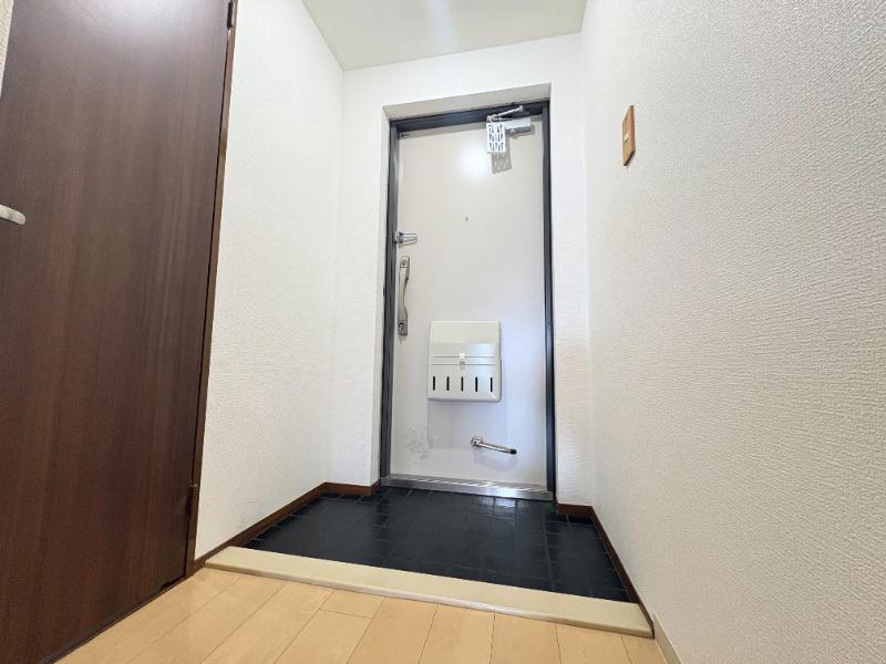 14/30 玄関