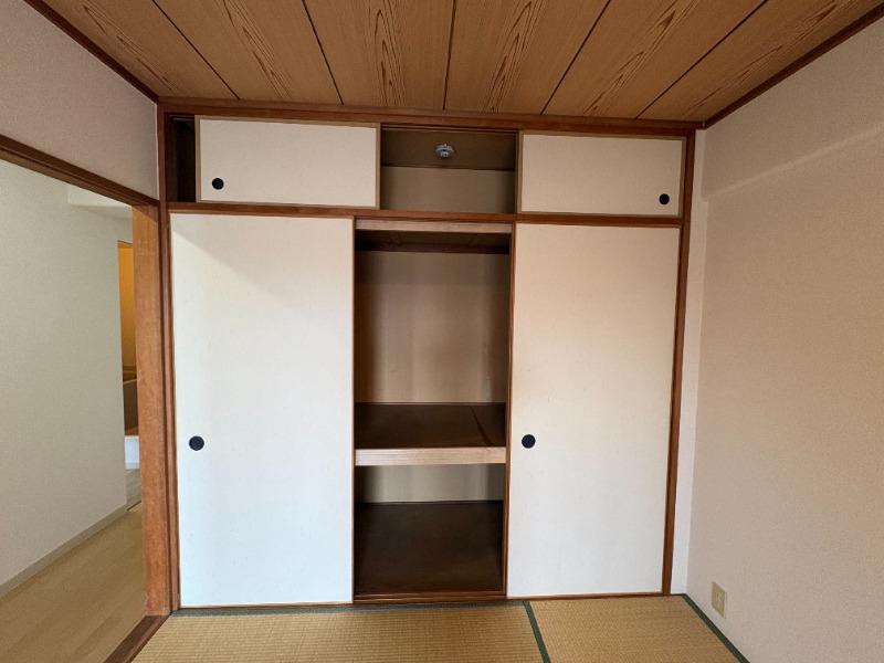 13/30 収納