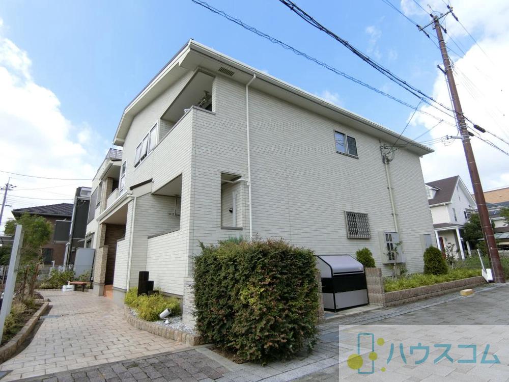 2/30 外観